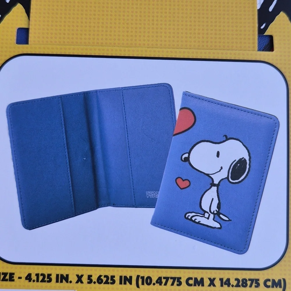 Peanuts Snoopy Blue and Red Passport Cover - Picture 6 of 7